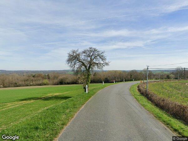 UN TERRAIN