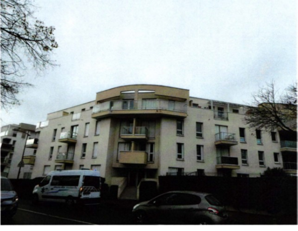 UN APPARTEMENT