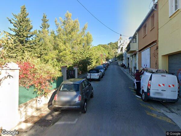 UN APPARTEMENT DE TROIS PIECES DIT T3 ET UN GARAGE