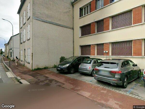 UN APPARTEMENT