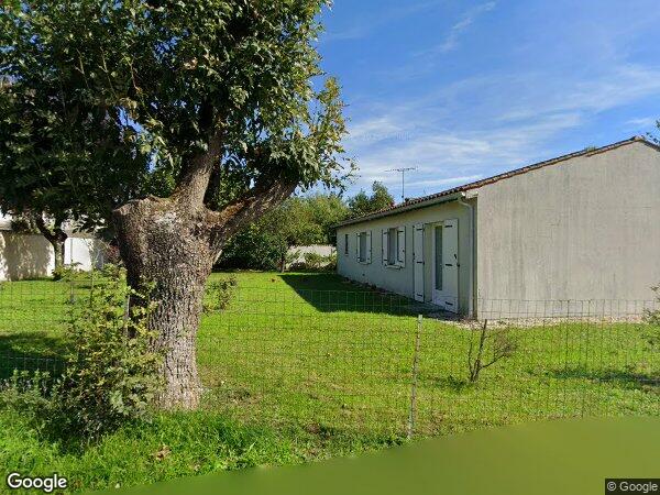 UN ENSEMBLE IMMOBILIER