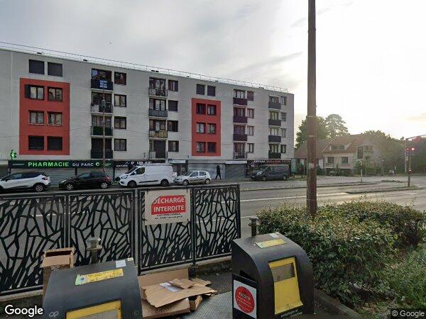 UN APPARTEMENT ET UN EMPLACEMENT DE PARKING DOUBLE