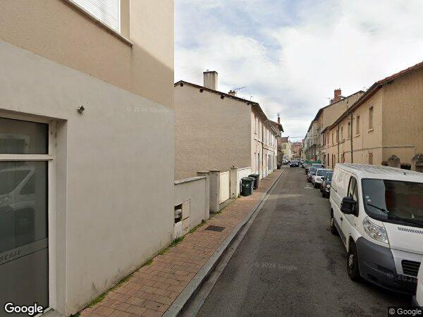 UN APPARTEMENT DE TYPE T3