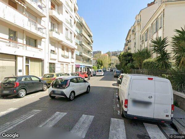 UN APPARTEMENT ET UNE CAVE