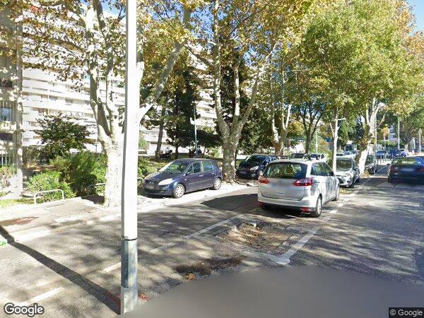 UN APPARTEMENT, UN BALCON ET UNE CAVE