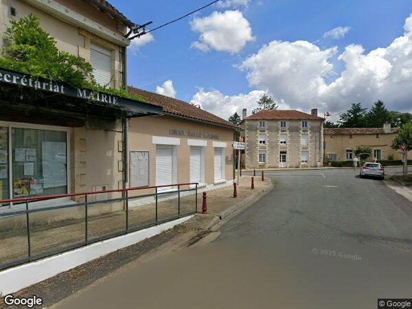 UNE MAISON À USAGE D'HABITATION