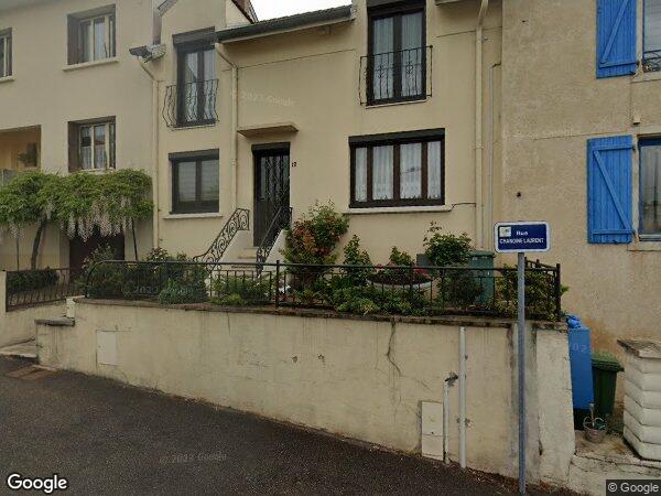 UN APPARTEMENT EN DUPLEX