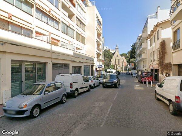 UN APPARTEMENT
