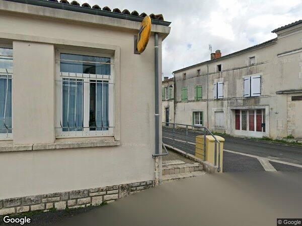 UNE MAISON D'HABITATION