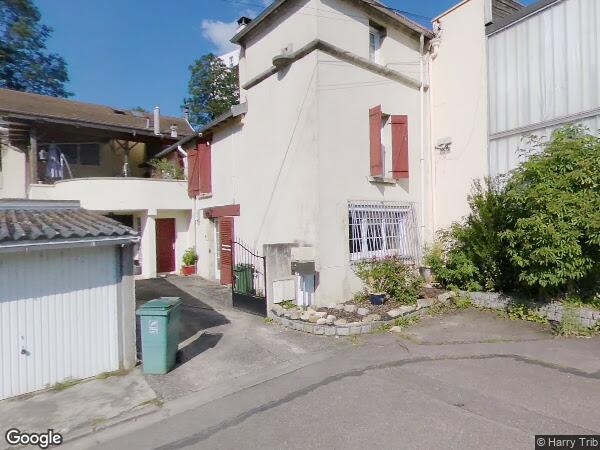UN APPARTEMENT