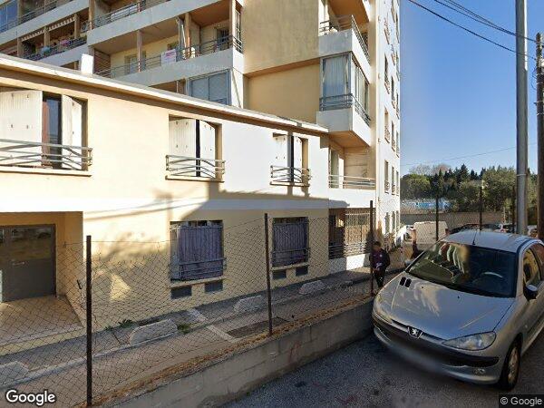 UN BOX-GARAGE
