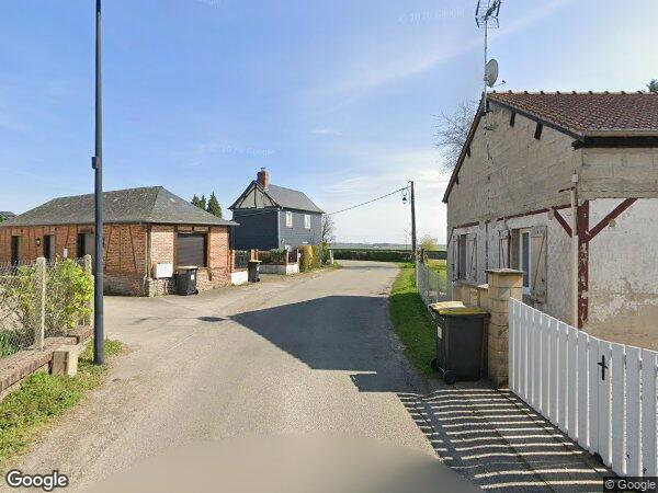 UNE BÂTISSE ANCIENNE
