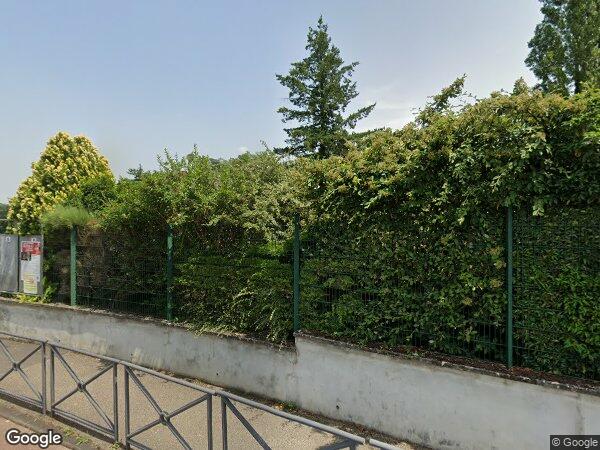 UN APPARTEMENT DE TYPE III
