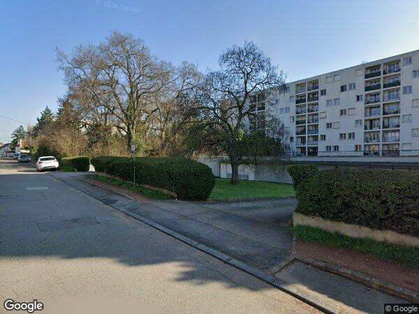 UN APPARTEMENT ET UNE CAVE