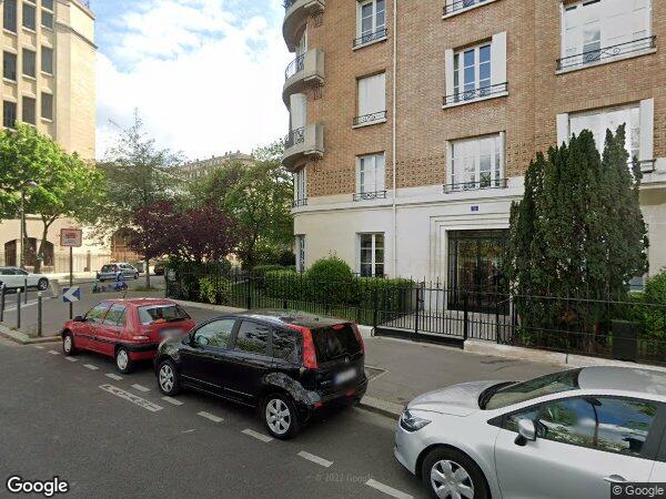 UN APPARTEMENT