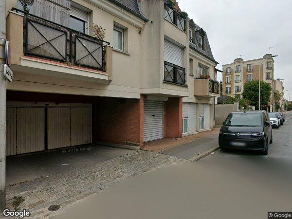 UNE MAISON DE VILLE