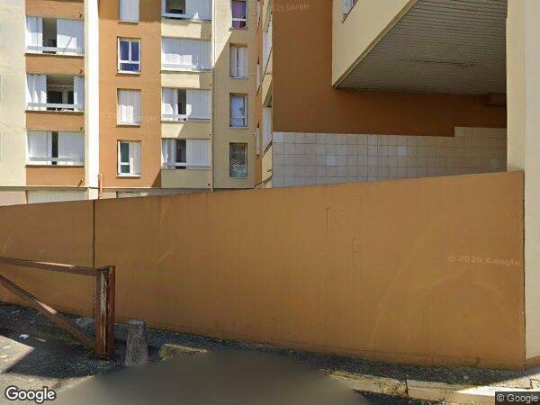 UN APPARTEMENT