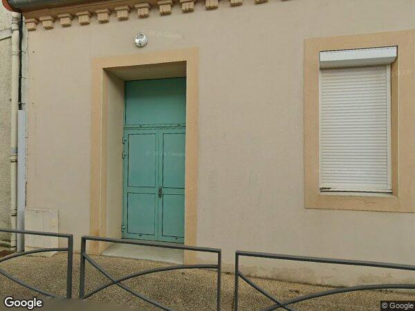 UNE MAISON À USAGE D'HABITATION