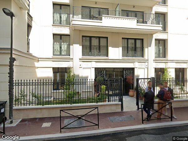 UN LOGEMENT ET UNE CAVE