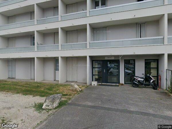 UN APPARTEMENT DE TYPE T3