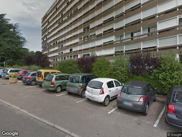 UN APPARTEMENT ET UNE CAVE