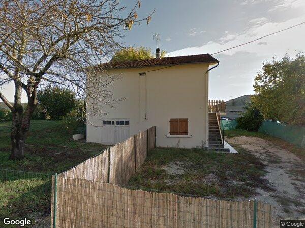 UNE MAISON D'HABITATION