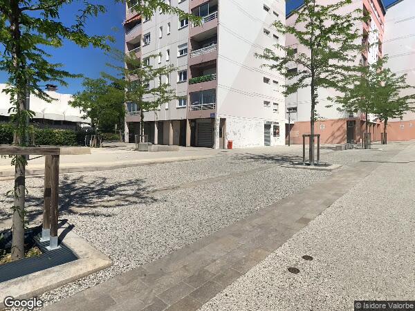 UN APPARTEMENT