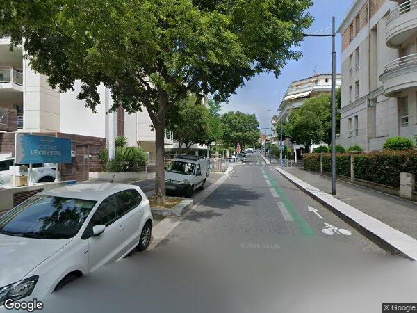 UN APPARTEMENT ET UN PARKING