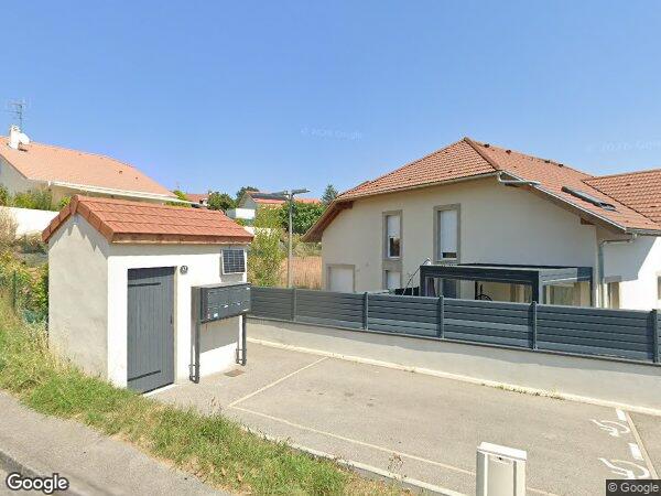 UN APPARTEMENT DUPLEX