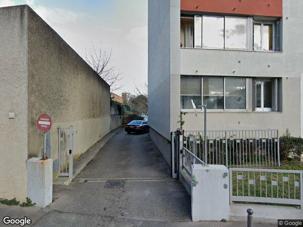 UN APPARTEMENT