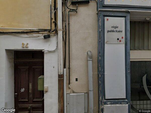 UN APPARTEMENT