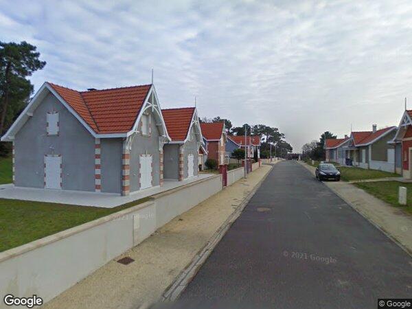 UN ENSEMBLE IMMOBILIER