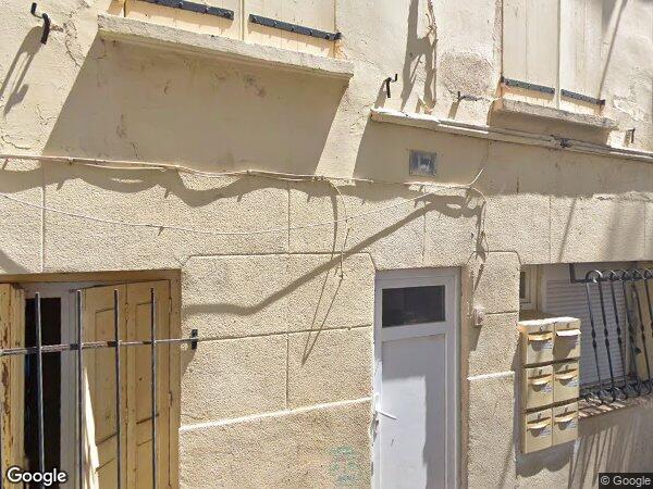 UNE MAISON À USAGE D'HABITATION