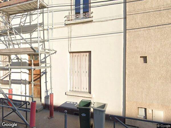 UN IMMEUBLE