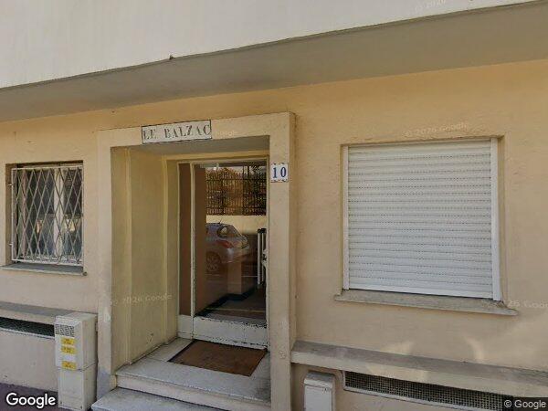 UN APPARTEMENT