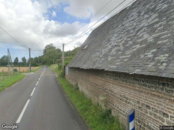 UNE MAISON À USAGE D'HABITATION