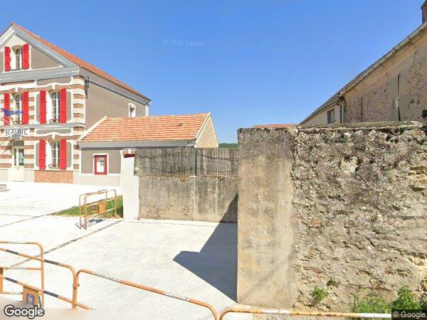 UN ENSEMBLE IMMOBILIER