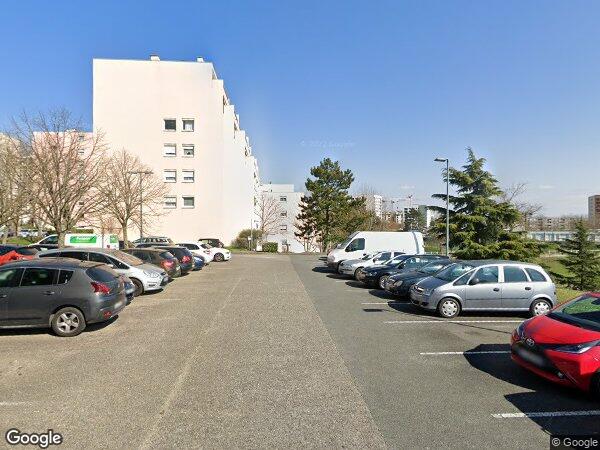 UN APPARTEMENT