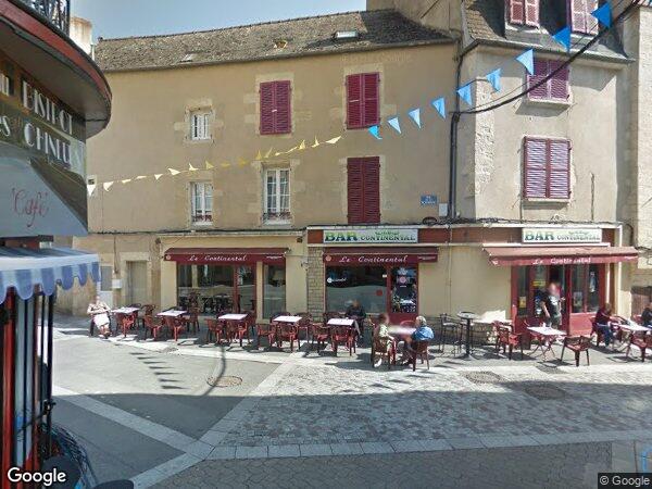 UN IMMEUBLE