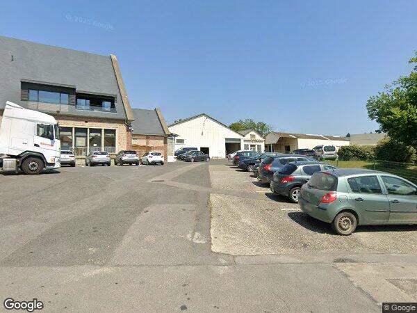 UNE MAISON MITOYENNE EN R+1
