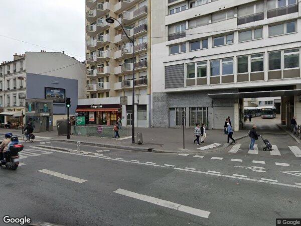 UN STUDIO, UNE CAVE ET DEUX PARKINGS