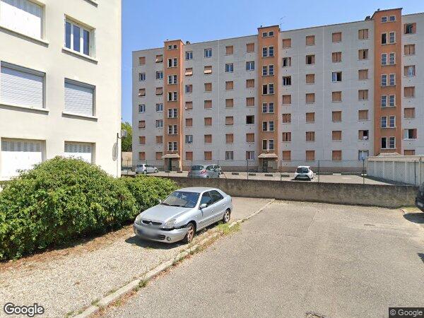UN PARKING