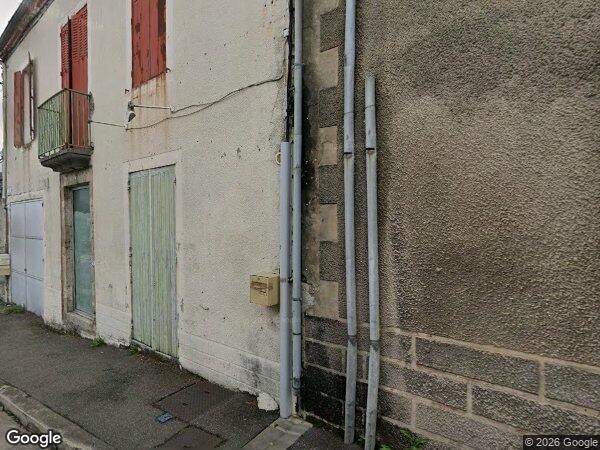 UN APPARTEMENT ET UN PARKING