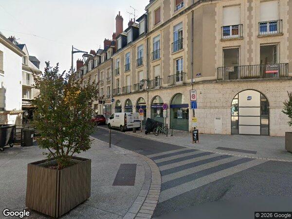 UN APPARTEMENT DE TYPE STUDIO