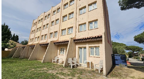 UNE CHAMBRE D’HÔTEL de 23,52 m²