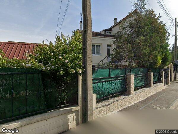 UN ENSEMBLE IMMOBILIER