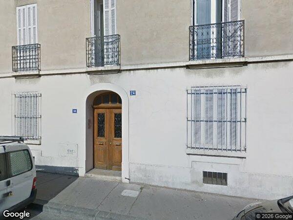 UN APPARTEMENT ET UNE CAVE