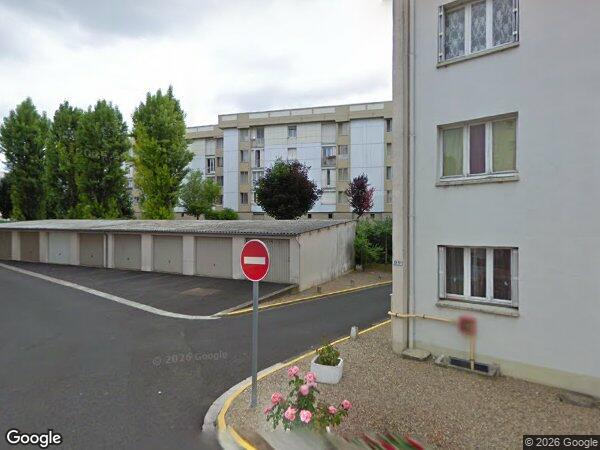 UN APPARTEMENT ET UNE CAVE